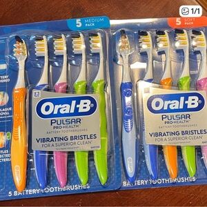 Oral-B Pulsar Vibrating Toothbrushes - 10 Pack